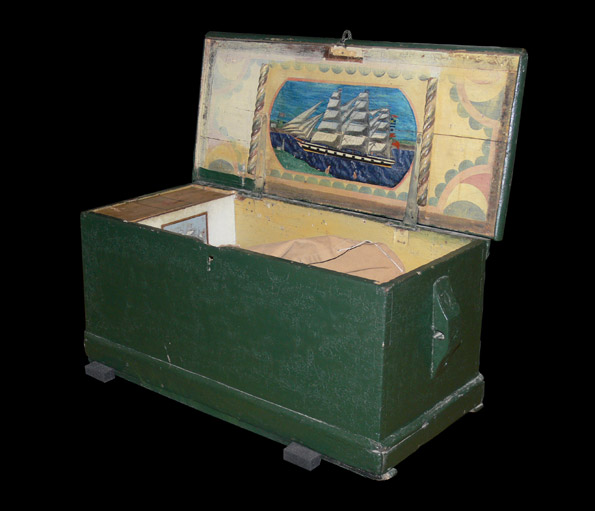 Seaman's chest, 1800s